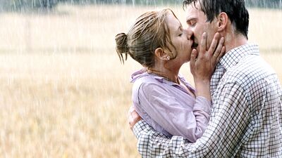 Sözün bittiği yerde öpmeler başlasın!