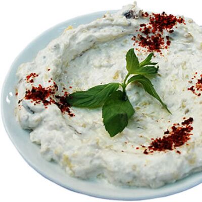 Patlıcan yoğurtlama