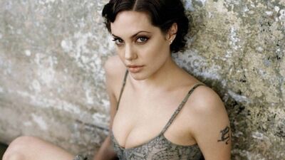 Angelina Jolie Brad Pitt'i anlattı