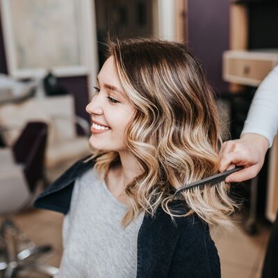 Yüz şeklinize uyan saç kesimi hangisi?