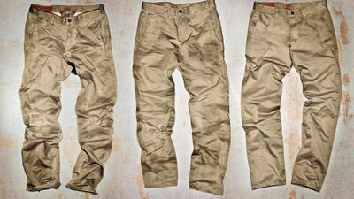 Erkeklere müjde: Pantolonlarda büyük indirim başladı!