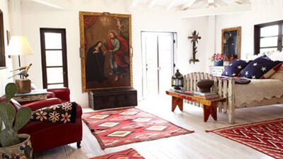 Oyuncu Malcolm McDowell'ın Kalifornia'nın ortasında İspanya havasını yaşatan evi