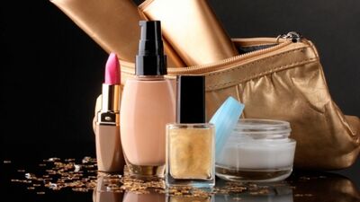 Her kadının makyaj çantasında olması gereken 5 ürün!