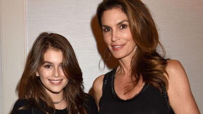 Cindy Crawford'un kızı annesinin yolunda