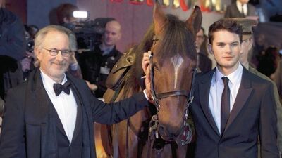 Spielberg atlarla Oscar'a dört nala!