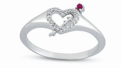 Aşk ile çarpan kalplere özel hediyeler