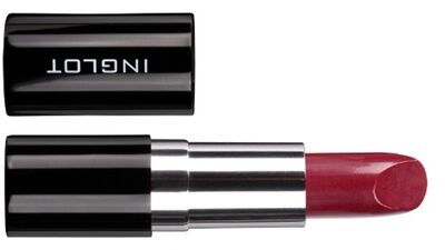 Sevgililer Günü'nde makyajınızla büyüleyin!