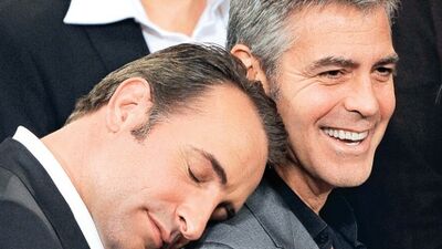 Jean Dujardin'den Oscar yemeğinde artistik hareketler