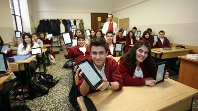 Tabletli dersler çok rahatmış