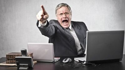 Öfkeniz patlayan şişe mi, kurban arayan ejderha mı?