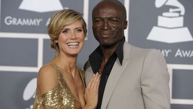 Alyansı çıkardı sarı oje sürdü