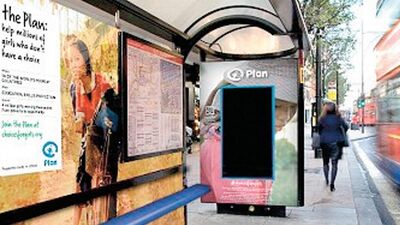 Sadece kadına gösteren pano!