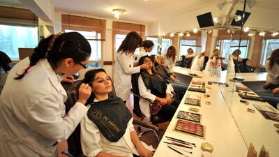 Günlük makyajınızı makyöz deneyimiyle yapın