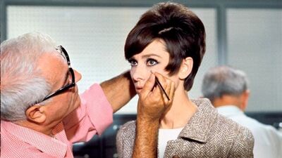 Modası hiç eskimeyen buğulu bakışlar için ipuçları