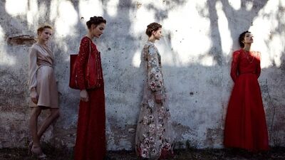 Valentino 2012 İlkbahar / Yaz Koleksiyonu baharın habercisi
