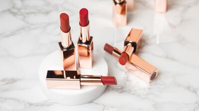  Kırmızı ruju doğru kullanmanın 3 yolu