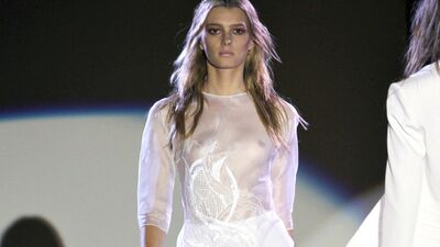 Hakan Yıldırım 2012 İlkbahar / Yaz Koleksiyonu ile cesur ve modern kadınlar