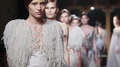 Marchesa 2012 İlkbahar / Yaz Koleksiyonu ile asil kadınlar