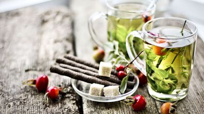 Bahar yorgunluğunu bitki çayları ile atın