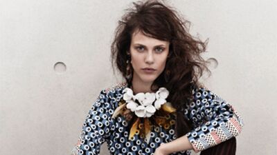 Yeni sezonun favorisi; gömlek ve kolye ikilisi