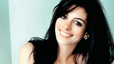 Sefiller için saçlarından oldu!