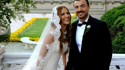 Demet Akalın 3. kez evlendi