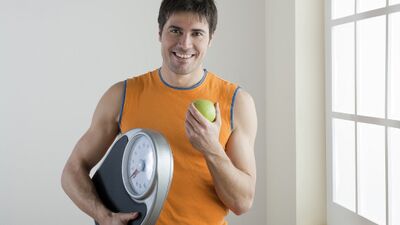 Diyette kadınlar daha istekli, erkekler daha başarılı