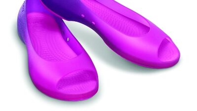 Annelere özel tasarım şeffaf ayakkabılar...