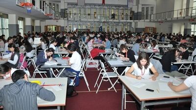 Aktif Resim Yarışması'nda 350 öğrenci aynı anda resim yaptı