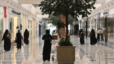 Ojeleri yüzünden alışveriş merkezinden atıldı!