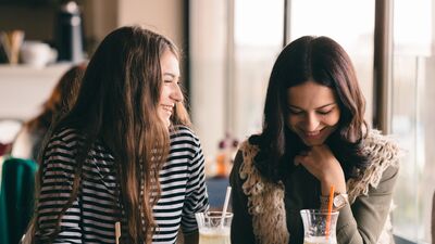 Yeni arkadaş edinmenin yolları