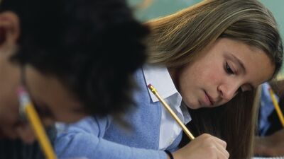 İsteyen kız öğrenciler 5. sınıfta Kuran-ı Kerim dersinde başını örtecek!