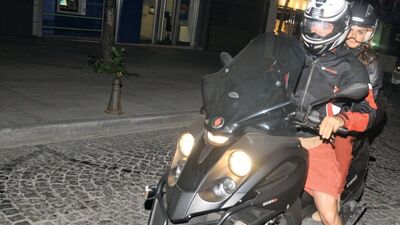 Bize bakıyorlar örnek olmalıyız