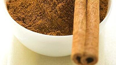 Ağız kokusunu tarçınla önleyin