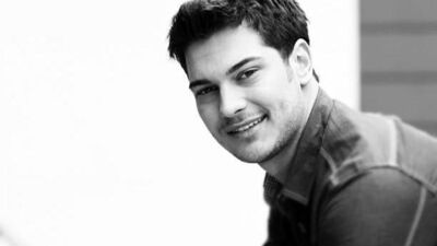 Çağatay aşk acısı çekiyor