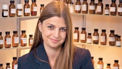 Lyn Harris: Parfüm, aşk için atmosfer yaratır!