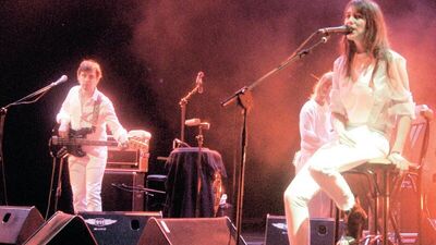 Charlotte İstanbullu hayranlarını büyüledi