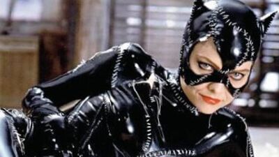 Yine 'Kedi Kadın' olmak istiyor