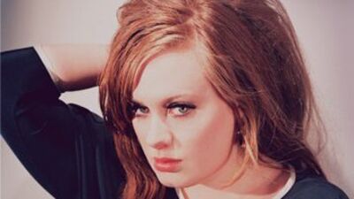 Adele'i sevgilisi bir erkek için terk etti