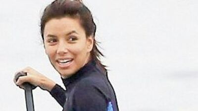 Umutsuz ev kadını çöpçatan oldu!