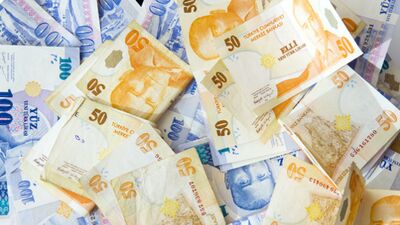 Para sosyal hayatımıza engel oluyor!