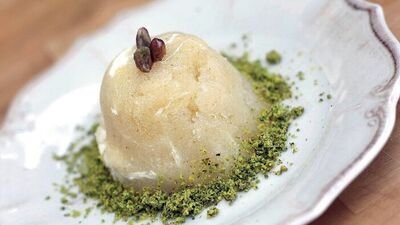 Peynirli irmik helvası