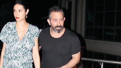 Cem doğumda eşini yalnız bırakmayacak!