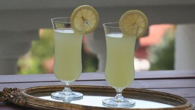 Yaz aylarının serinleten içeceği: Limonata