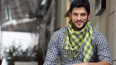 Malkoçoğlu bıyıktan sonra saçlarını da uzatıyor!