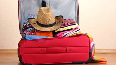 Tatile çıkacak hanımlar dikkat! İşte valiz hazırlamak için 3 öneri!