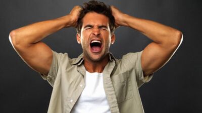 Erkekleri sinirlendiren 10 kusurlu davranış!