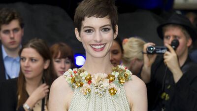 "Kedi Kadın" Anne Hataway'in stil evrimi…