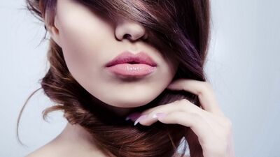 4 adımda dolgun dudaklar!