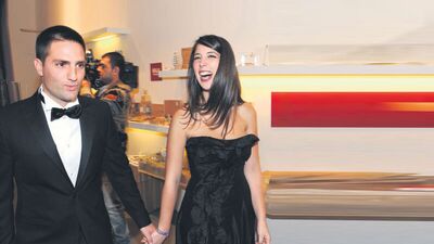 Cem Boyner kızını plaj partisiyle evlendiriyor!